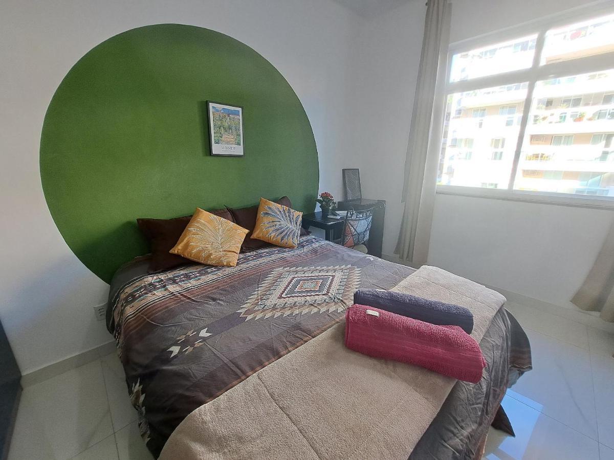 Quarto Privativo No Melhor De Botafogo Com Anfitria - Home With Host Rio de Janeiro Bagian luar foto